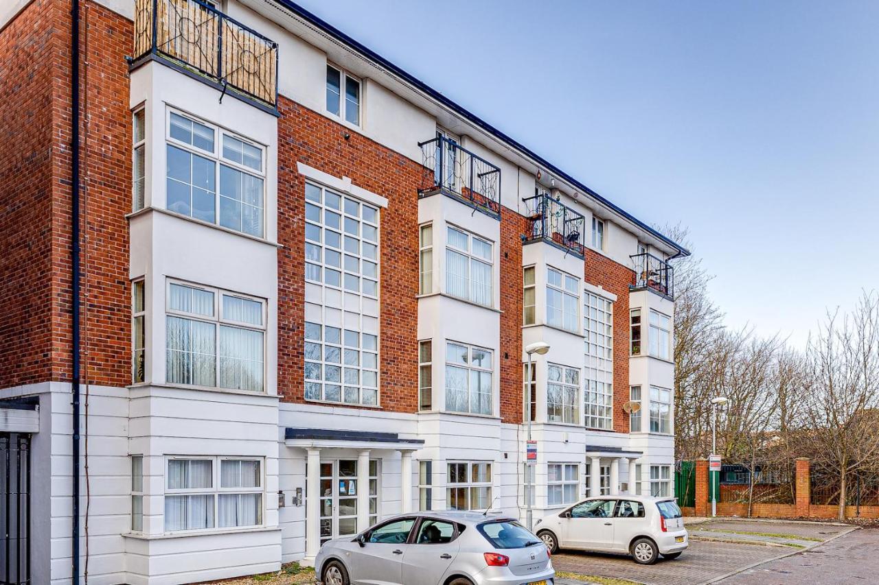 Cosy 2Br Modern Apt With Free Parking Liverpool Bagian luar foto