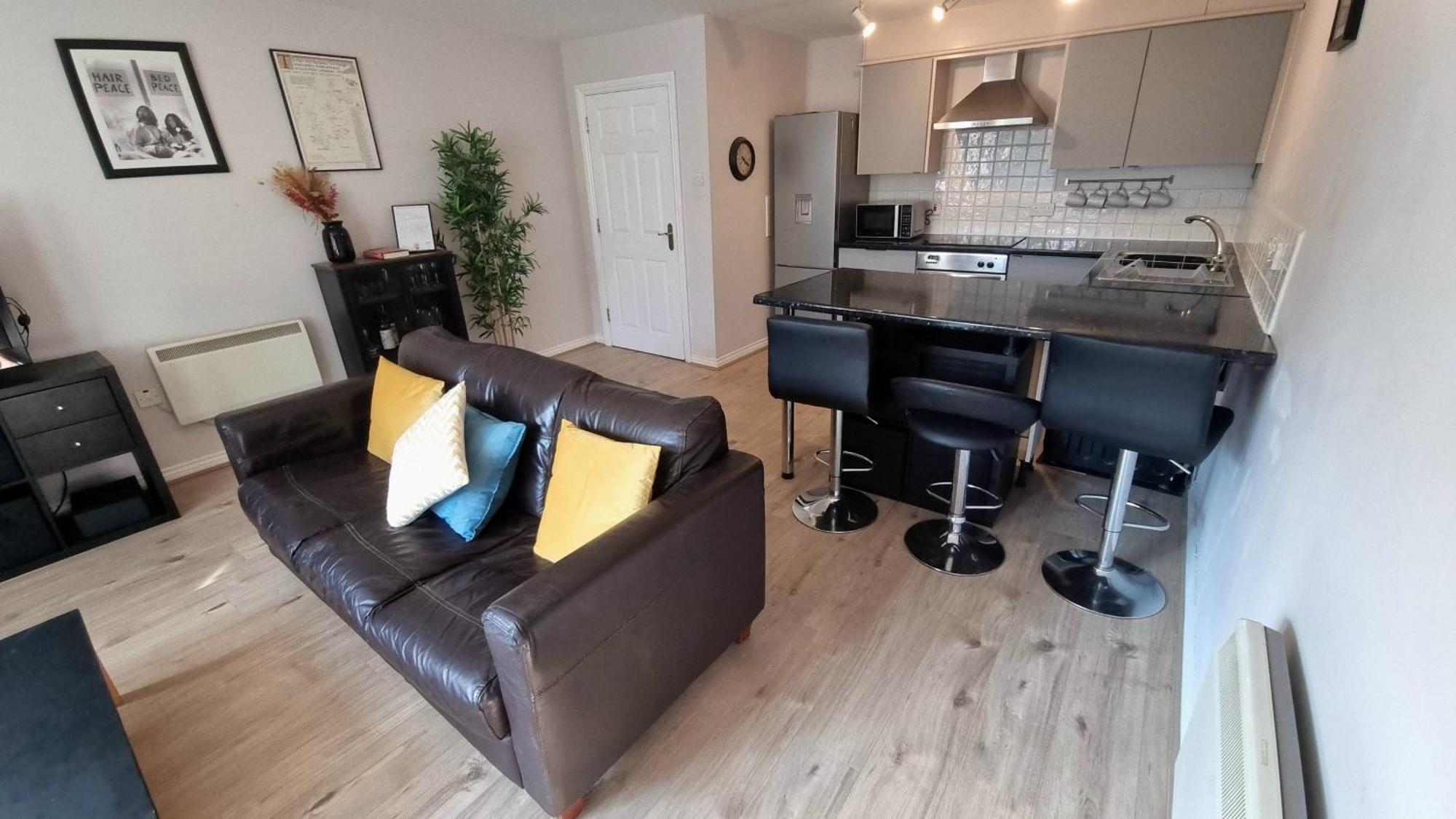 Cosy 2Br Modern Apt With Free Parking Liverpool Bagian luar foto